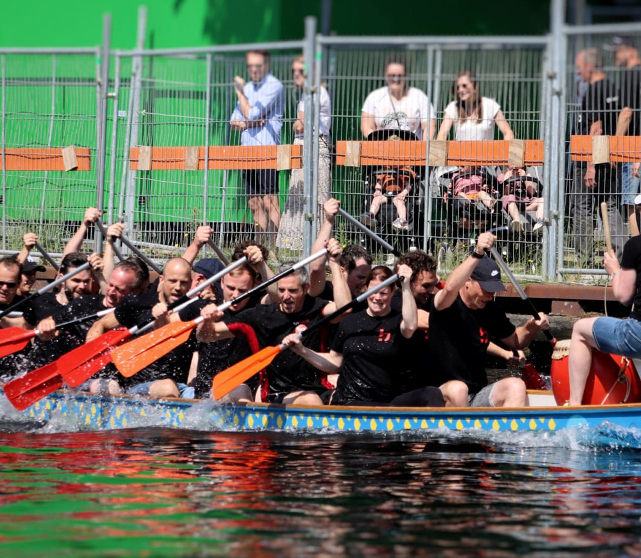 De BanGroep debuteert op zonovergoten Drakenbootfestival in Helmond